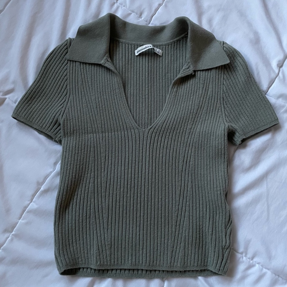 Abercrombie sage green ribbed polo shirt